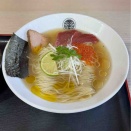 らぁ麺とうひちさんの地鶏スープと本まぐろを合わせた冷やしらぁ麺とまぐろ丼セット