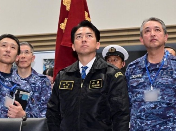 小泉進次郎防衛相、予備自衛官に応募したやす子に感謝「参加しやすい環境整備も進めていきます」！