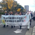 第132回ランチ TIME デモに60人の市民が参加