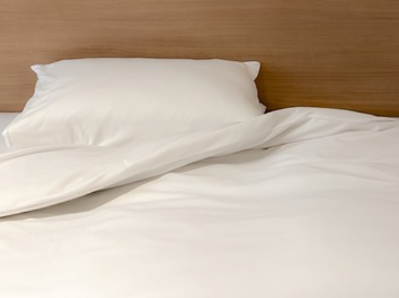 【警告】ホテル従業員『部屋でこれやる人、匂いでバレてます』