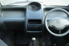 【安い！】インドの乗用車の主流価格帯、なんと