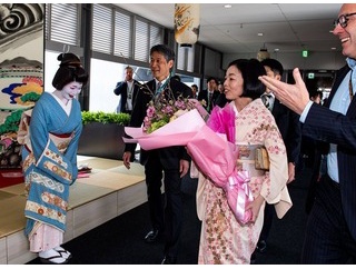 彬子女王　鈴鹿サーキットで開催されたF1日本グランプリにご出席