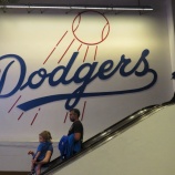 『意外と苦戦　ロサンゼルス・ドジャース　2025MLBレビュー』の画像