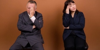 【黒い過去】遅くに嫁をもらった弟が80の父を捨てて独居老人にした。結局、私が介護をしたので弟に財産半分が許せなくて、大分先に渡してもらった