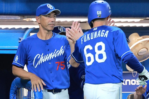 和田一浩　プロ野球カード　高橋周平 2010和田一浩(38).339 37本 93打点 OPS1.061 : 竜速（りゅうそく）