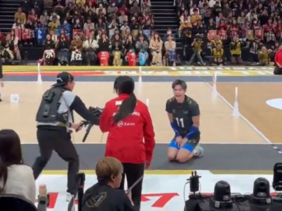 韓国人「日本のバレーボール選手の土下座ｗｗｗｗｗｗ」