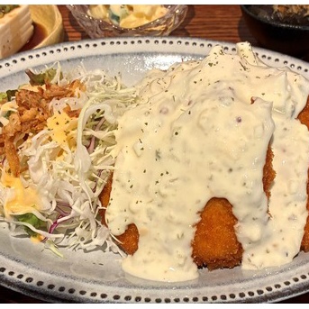 たつの　チキンカツ定食♪《龍のはな》