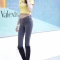【動画】超モデル体型美人さん、街中で完全無双してしまうｗｗｗ