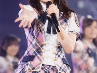 AIが考えた「AKB48っぽい衣装」がこちらです！！！