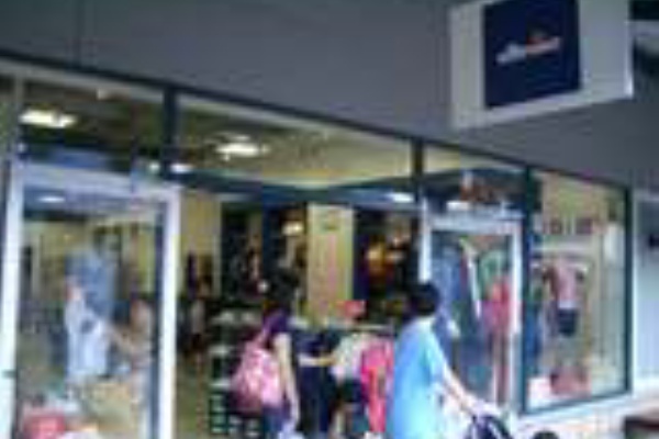 佐野プレミアムアウトレット超々最新情報 ｂｙ佐野プレミアムアウトレット探偵団姫野理沙 質流れ情報付き 佐野アウトレット のスポーツブランド スポーツブランド