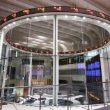 『【驚愕】日銀さん、保有している巨額株式が「1日30億円売却」でも解消まで71年かかる模様wwwwwwwwwww』の画像