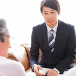 生活保護のケースワーカーやってるけどなんか質問ある？ 	