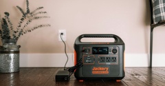 古い充電器やポータブル電源、家に眠っていませんか？片づけは火災予防にもなる