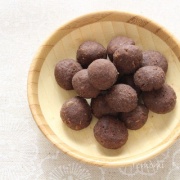 一緒に作れる 食べられる 1歳半からのココアちんすこう ココアの卵なしボーロ 保育園で働いていた管理栄養士藤原朋未がお届けする ママ楽ごはん