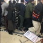 【阿鼻叫喚】今日からauPAYで20%ポイント還元 → 家電量販店に大量の人が押し寄せ、棚が破壊される