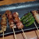 焼き鳥を串から外して食べるのってダメなん？