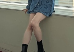 【速報】松田好花、、引き締まった生足を公開・・・！！！