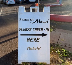 【マウイ島観光】Pride of Mauiでモロキニ島シュノーケルツアーへ！駐車場・チェックイン・船内を紹介します。
