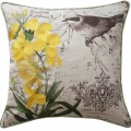 黄色の花と鳥のクッションカバー