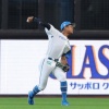 万波が強肩披露　あわやライトゴロにスタンドどよめき　ＤｅＮＡ・大和も苦笑い