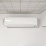 テレビ「我慢せずにエアコン使って下さい！死んじゃうよ！」国民「誰がその電気代払うの？」