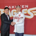 【謎】楽天・三木谷オーナーが公衆の面前で石井一久GMを公開処刑した理由