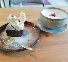 【新店】クラフトラテにこだわるお洒落なカフェが名東区猪子石にオープン/YOUR,LATTE. YOUR,TIME.