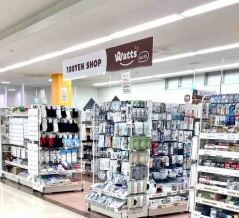 楡原の『栃尾ショッピングモール TOPPY（トッピィ）』内に100円ショップ『ワッツウィズ 栃尾マルイトッピィ店（Watts with）』がオープンしてる。