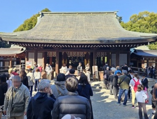 「武蔵一宮」大宮・氷川神社の壮大さは圧巻。