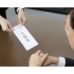 辞めたい理由は中小企業は嫌だからなんだけど、退職理由はなんて言えばいいの？ 	