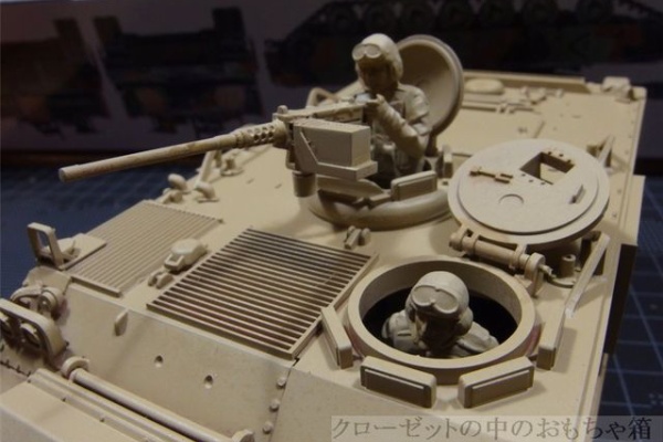 クローゼットの中のおもちゃ箱 - タミヤ 1/35 米陸軍 M113A2 デザート