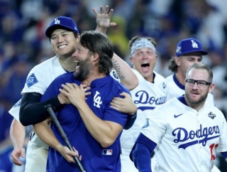 大谷翔平、シュワバーに敗れる　3年連続の選手会選出リーグ最優秀野手ならず　メジャー全体MVPはローリー　ジャッジ選外　【MLB選手会選出各賞一覧】