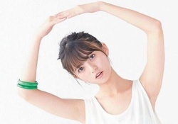【衝撃】夏を感じる！ 齋藤飛鳥の”ヘソ”出しがめちゃかわいいんだが。。。