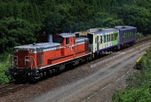 『2026/6/21運転 DD51-1193牽引キハ120形2両向日町操配給』の画像