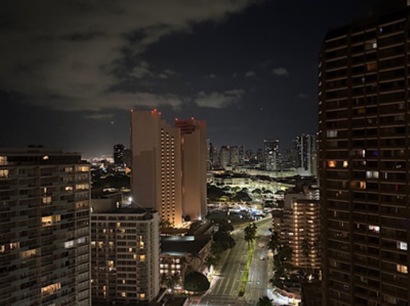 グランドワイキキアンからの夜景