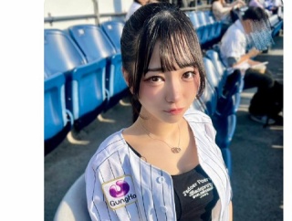 画像　グラビアアイドル「本日、千葉ロッテが勝つために部屋を片付けしました。あとはお願いします。」