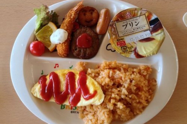 ファミリーレストランパクパク 東条湖おもちゃ王国 のkidsオムレツ チキンライスランチ お子様ランチブログ