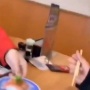 【バカッター】くら寿司で客が皿をレーンに戻す動画が炎上！運営元が警察に相談へ
