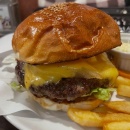 ラフランスチーズバーガー新登場。。