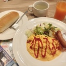 ガスト「スクランブルエッグ&ベーコンソーセージモーニング」850円（2026年2月）