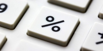 1億の収益1％が計算できなかったら、ヒッシこいて教えてたら口調が厳しくなっちゃったらしく泣き出した。泣きながら頑張ると言った嫁に複雑な気持ちを抱いたよ