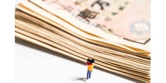 嫁(専業40歳)、子供5歳、3歳。養育費1人5万で下の子が小4まで生活費7万。これは普通？
