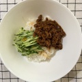 夏バテどこへやら、パンチが効いた豆板醤入りジャージャー麺👍