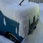 長靴が埋もれるほどの大雪です