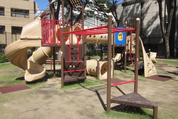 遊具の世界へ 千代田区