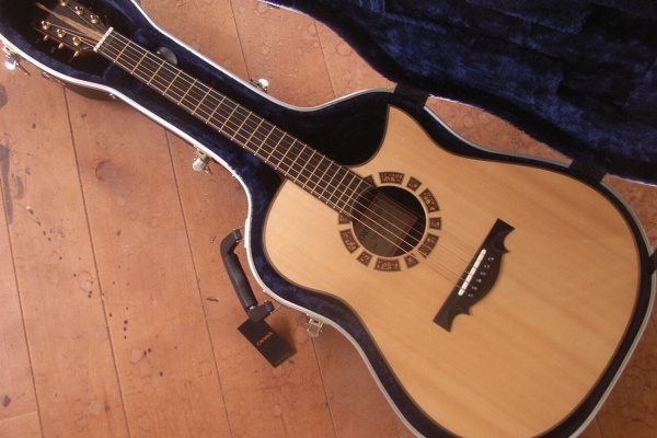 TORU FUJII GUITARS 製作日記