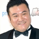 ザキヤマ松葉杖ロケの裏側！肉離れの真相とは？