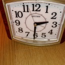 クオーツ目覚まし時計を日本標準時にあわせました