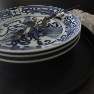 【楽天スーパーセール購入品】高見えお値打ちの藍凛堂の器と鏡面が美しい白いテーブル