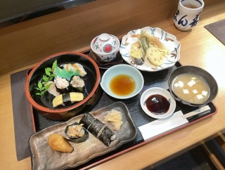ボリューム満点定番和食ランチが感謝の800円！継続中「寿司古まん」